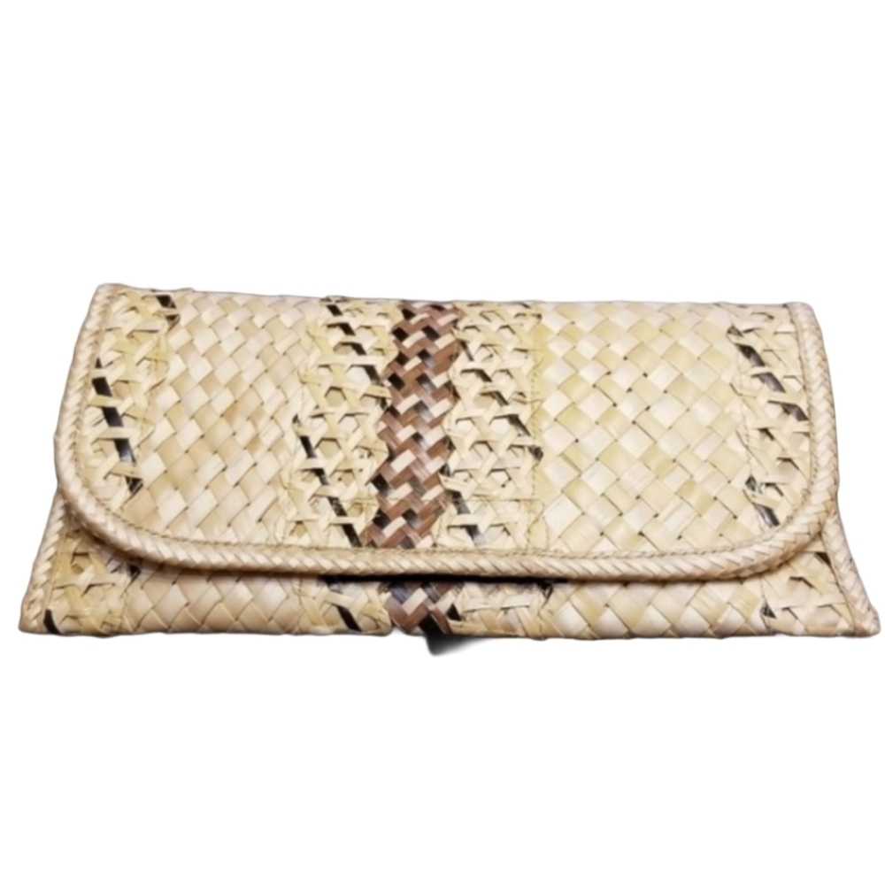 Unbranded | Bohemian Chic Tan Weave Clutch With Fabric Lining (One Size)